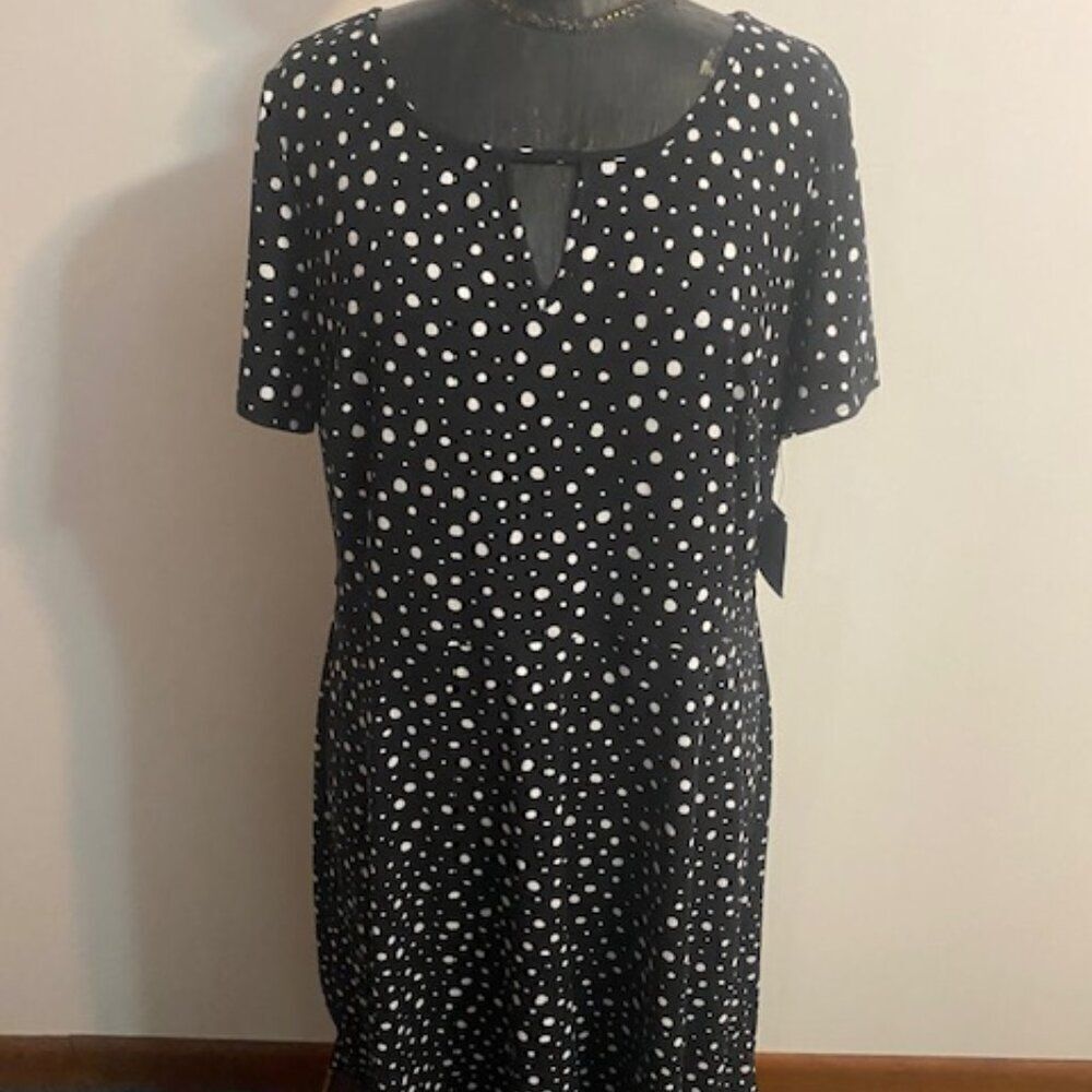 Fortune + Ivy Black/White Polka-dot peep hole front dress, size 2X